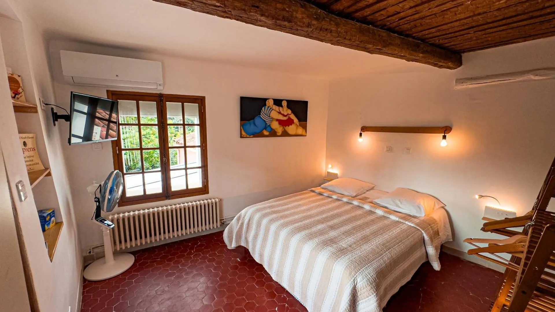 Homestay Superbe Gite T2 4 Personnes A 5 Mn Du Castellet Et Du Circuit Paul Ricard Et A 10 Mn De La Plage Le Castellet